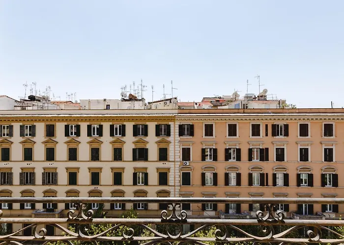 Elegante E Classico Attico Con Terrazzo Privato Vicino Al Vaticano