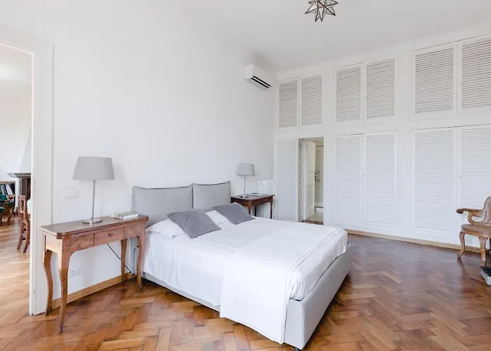 Elegante E Classico Attico Con Terrazzo Privato Vicino Al Vaticano Апартаменты Рим